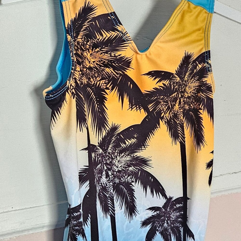 GIRLS SZ XS (4-5) ONE PC TROPICAL SWIMSUIT
